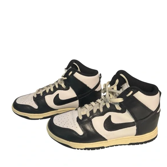Nike Dunk High Panda - Picture 2 of 6
